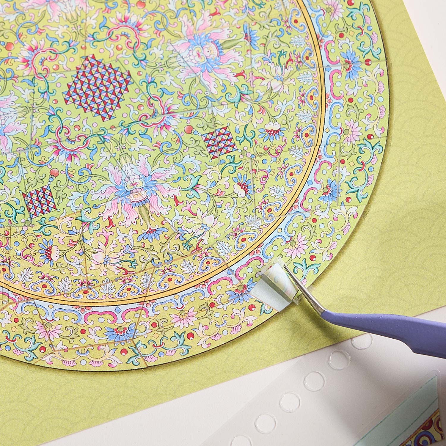 One of the popular books "early to come to the cultural property repair series - porcelain edition" shrink scene pocketbook, children's seal seal, adult stress relief seal. Many extraordinary cultural properties can be used for glass metal cup bodyseal.