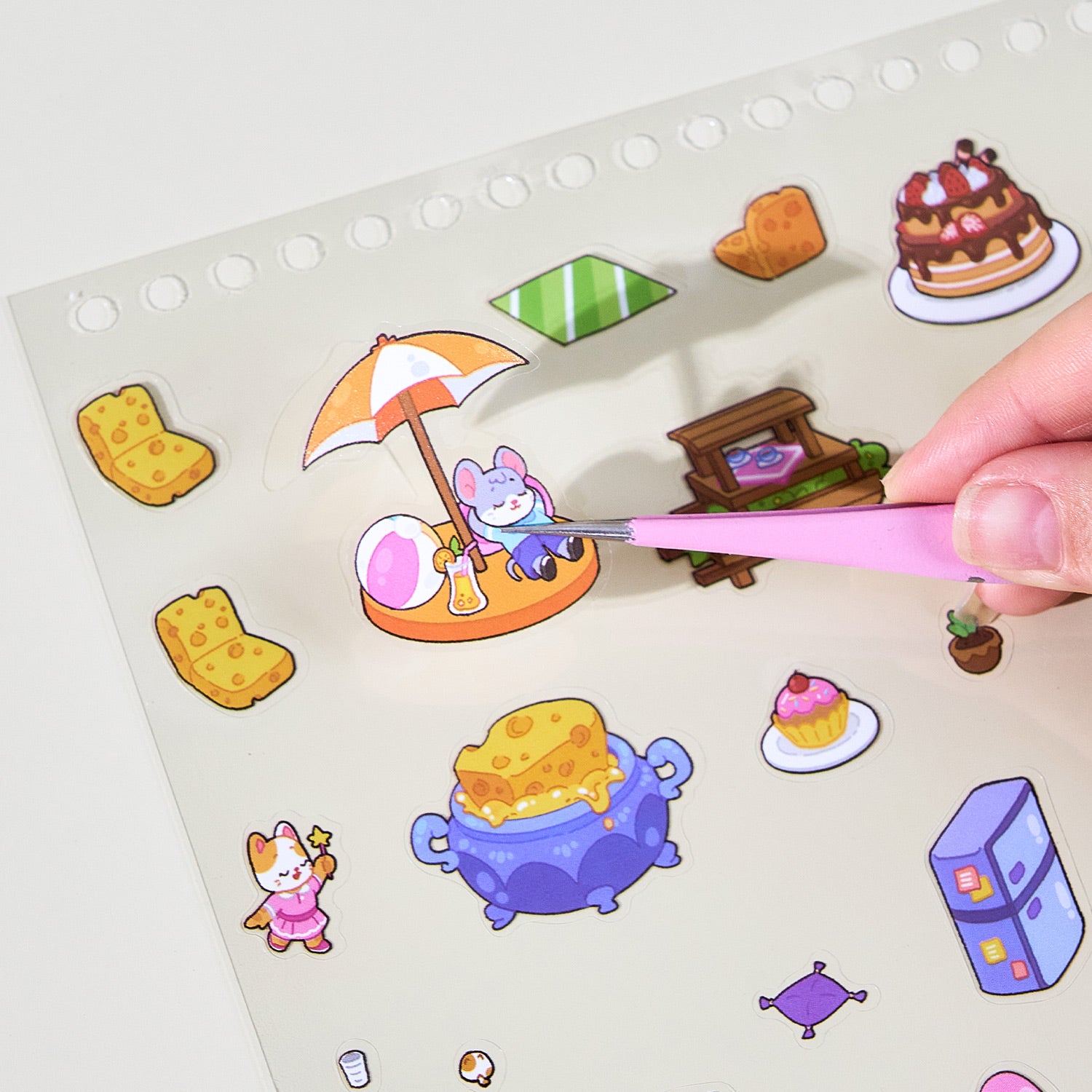 It is a Book of the reduced scene of the strange town. 6 different theme scenes. Can be used for glass metal cup body seal. 3 d Solid diy Decorative book